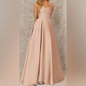 AZAZIE X KENDALL + KYLIE
A-Line Pleated Stretch Satin Floor-Length Dress